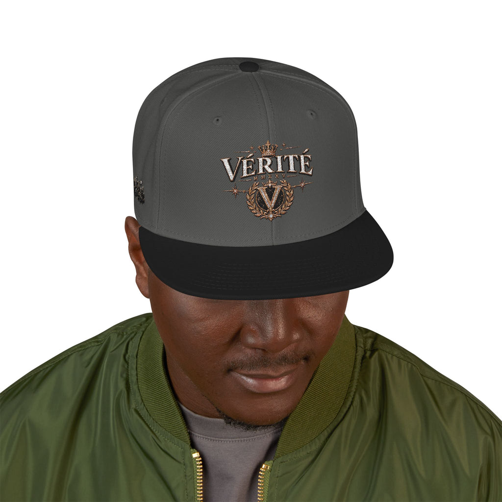 Hat-Embroidered 'Verité' Snapback Hat – Gold Sparkle Logo