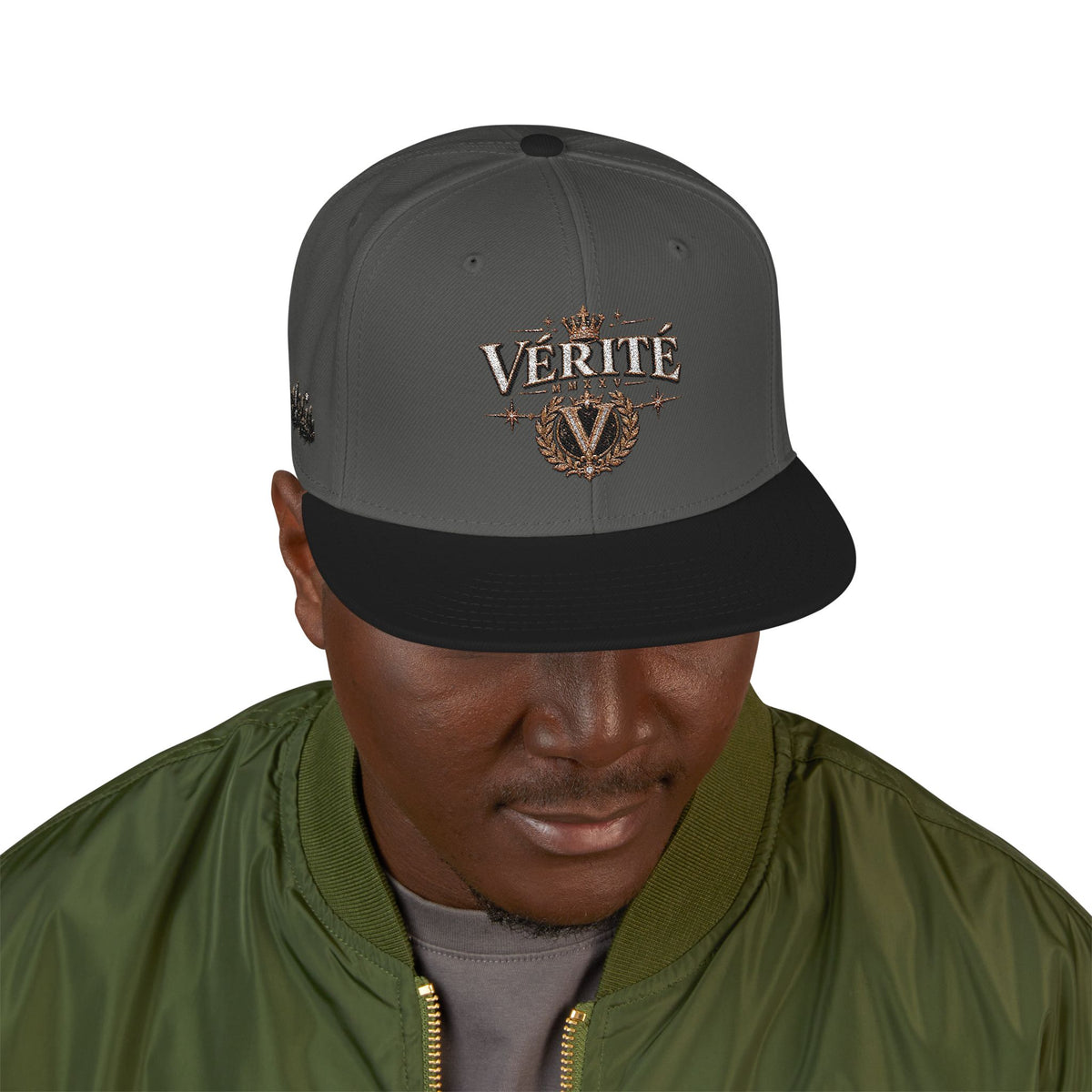 Hat-Embroidered 'Verité' Snapback Hat – Gold Sparkle Logo