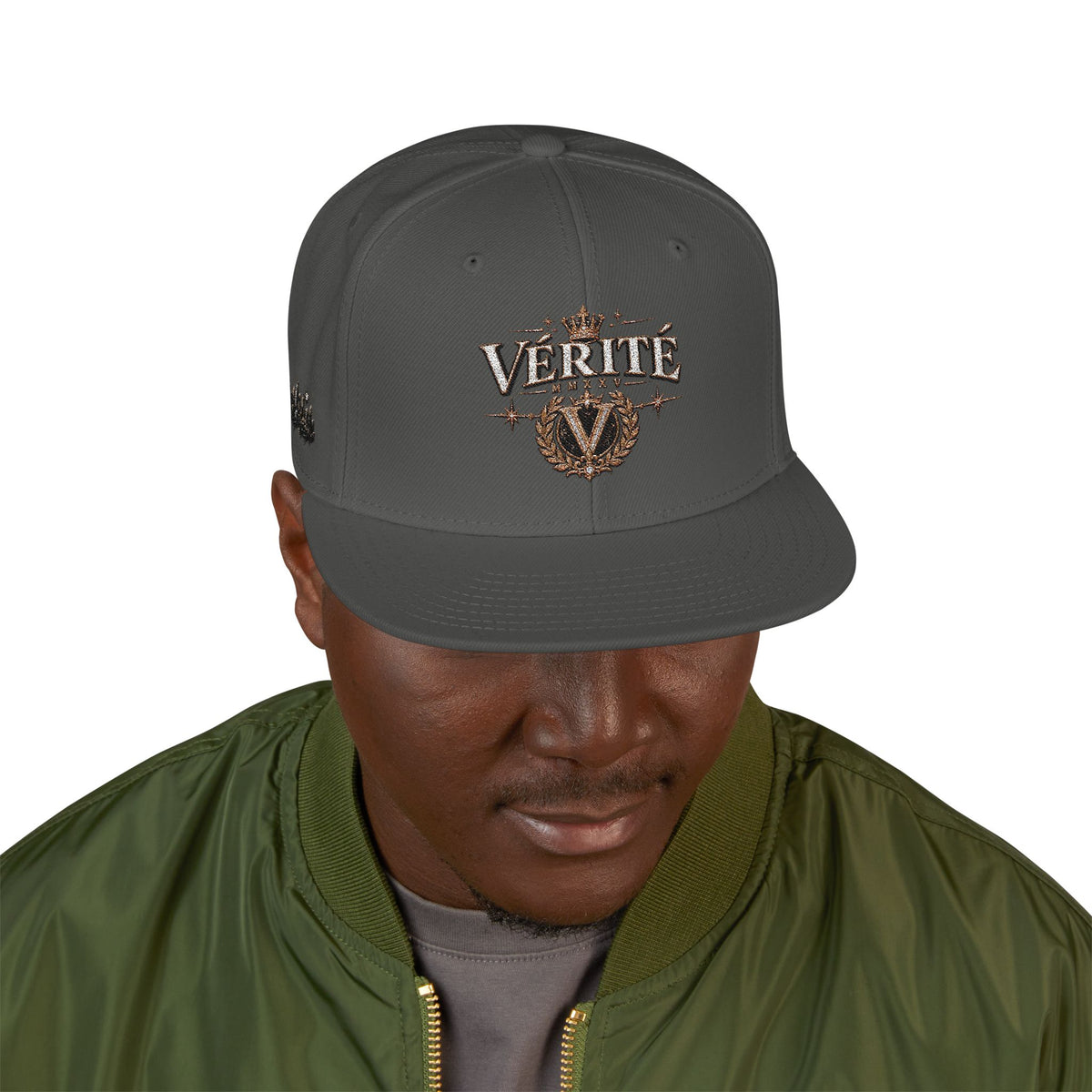 Hat-Embroidered 'Verité' Snapback Hat – Gold Sparkle Logo