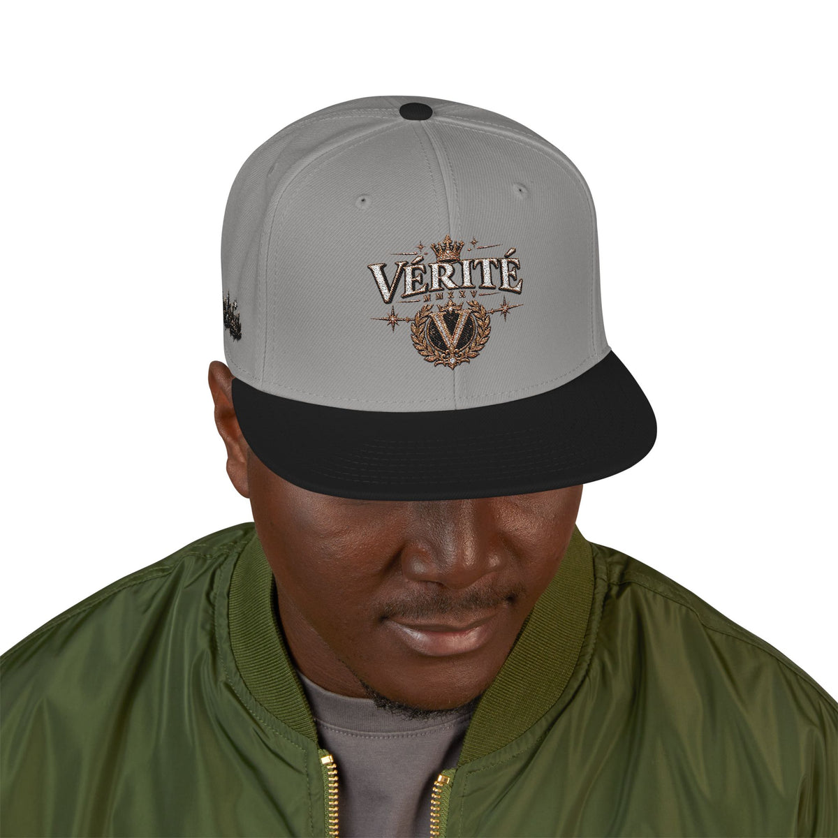 Hat-Embroidered 'Verité' Snapback Hat – Gold Sparkle Logo